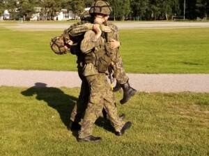 Haavoittuneen evakuointi