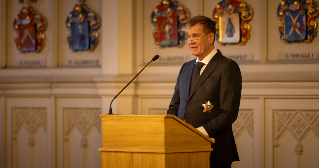 Puolustusministeriön kansliapäällikkö Esa Pulkkinen.
