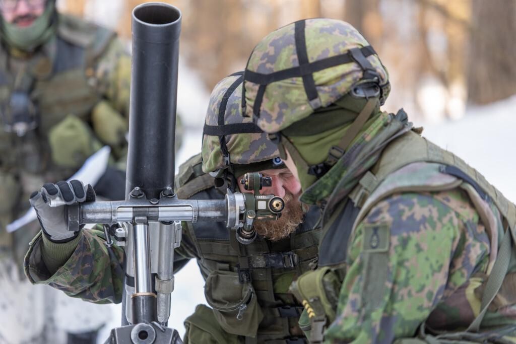 Kranaatinheittimistön jatkokurssilaisia